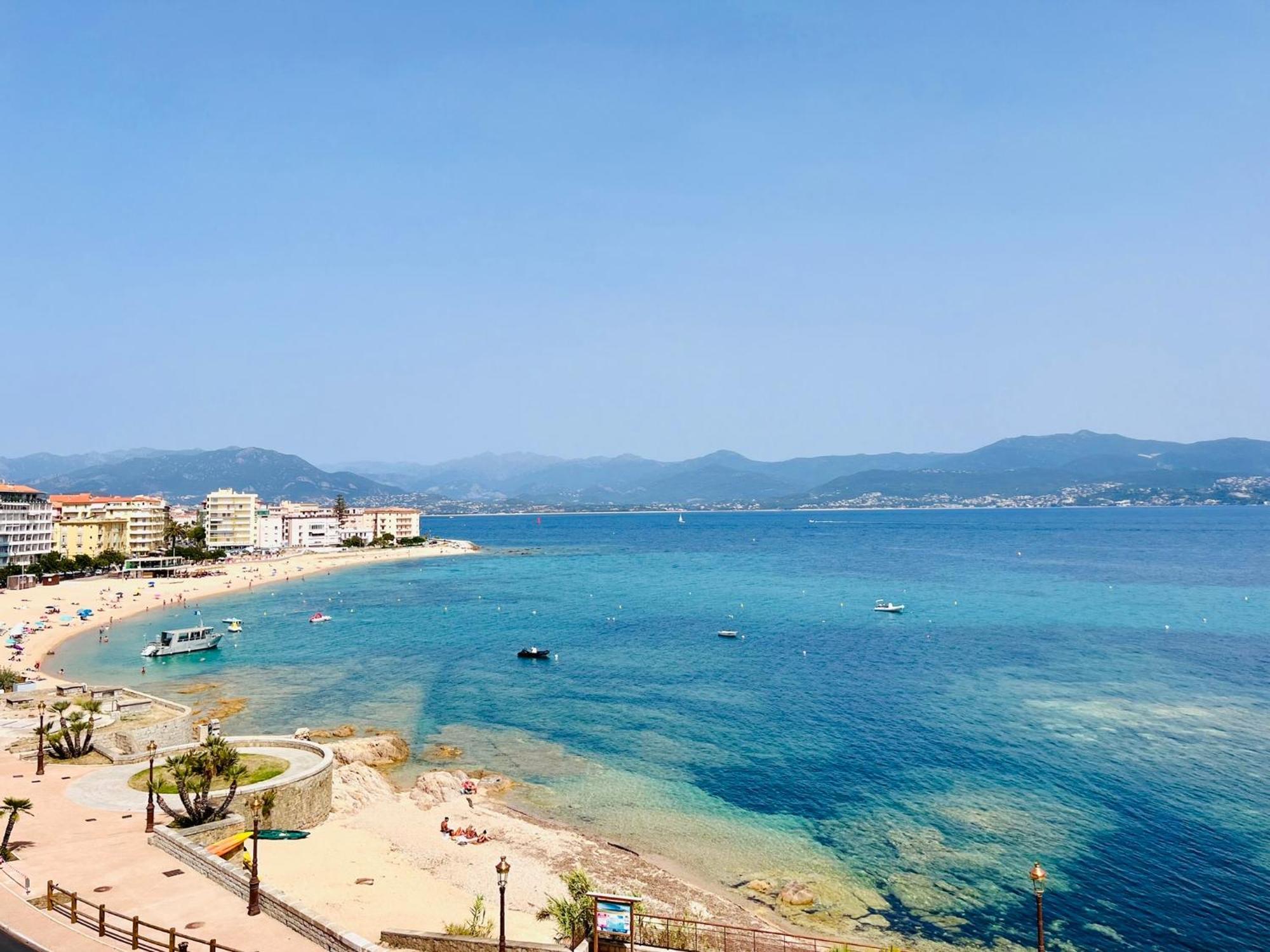 Front De Mer Beau T3 Climatise Balcon Parking Ajaccio Ajaccio  Dış mekan fotoğraf