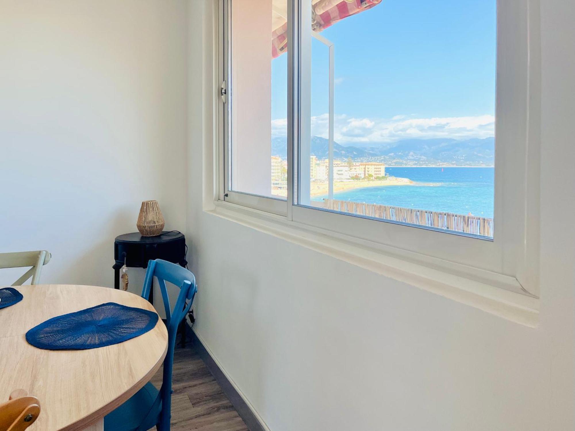 Front De Mer Beau T3 Climatise Balcon Parking Ajaccio Ajaccio  Dış mekan fotoğraf