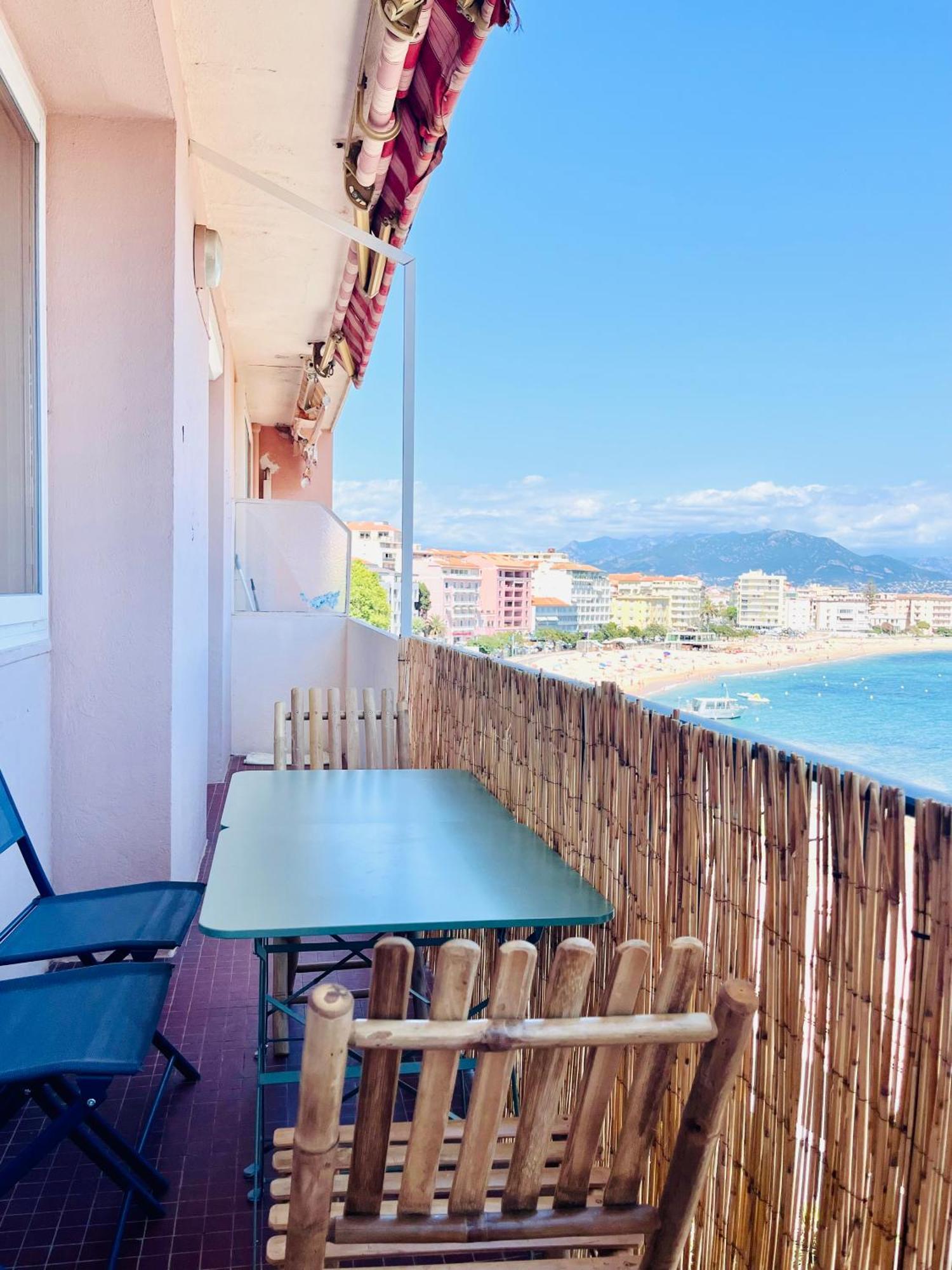Front De Mer Beau T3 Climatise Balcon Parking Ajaccio Ajaccio  Dış mekan fotoğraf